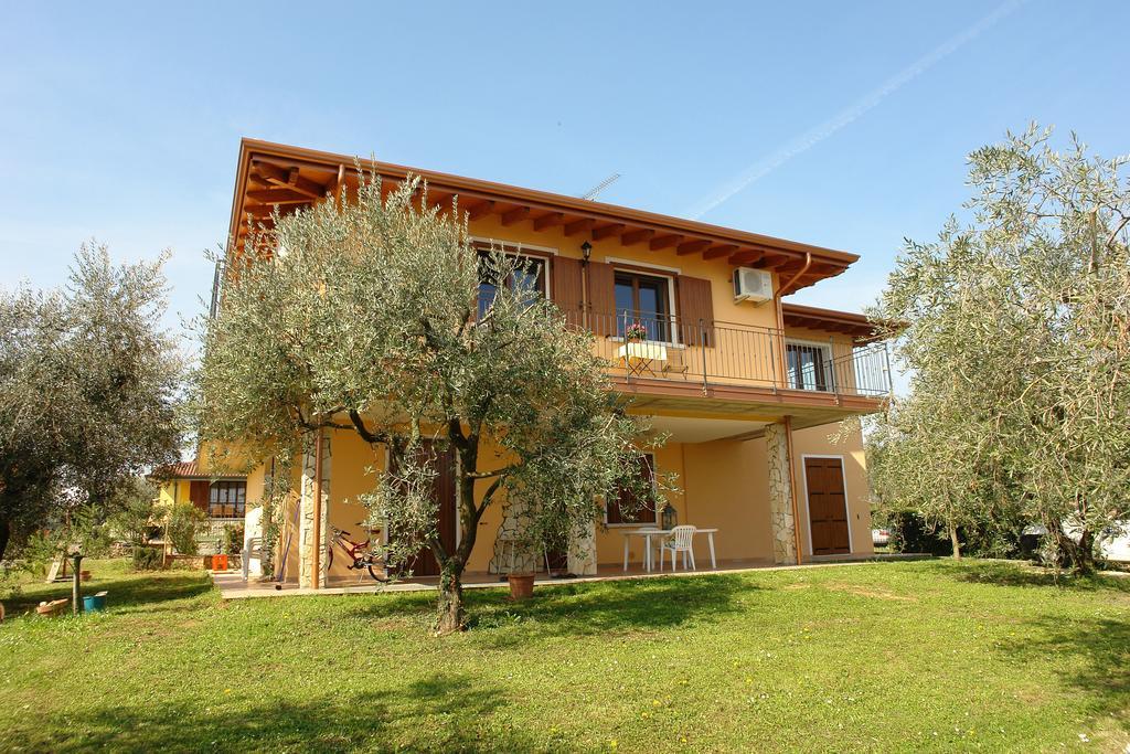 B&B Agli Ulivi Manerba del Garda Buitenkant foto
